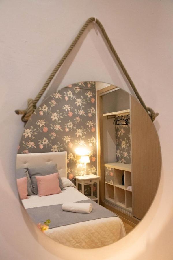 El Hidalgo Apartment อัลมาโกร ภายนอก รูปภาพ