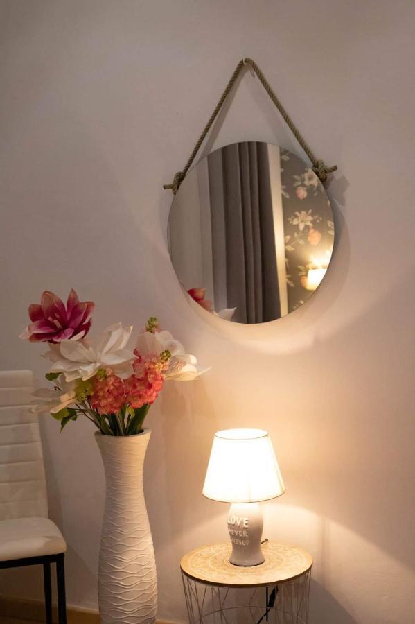 El Hidalgo Apartment อัลมาโกร ภายนอก รูปภาพ